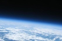 Foto: 19-letnik čudovite fotografije iz vesolja posnel z balonom in poceni kamero