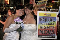 Avstralski parlament zavrnil istospolne poroke