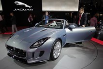 Novo rjovenje jaguarja: Predstavili športnika F-Type