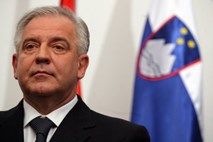 Sanader: "Mesto premierja sem zapustil, ker nisem pristal na izsiljevanje Slovenije"