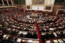Francoska narodna skupščina potrdila fiskalni pakt