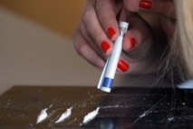 Znanstveniki s Cambridgea: kokain povzroča dvakrat hitrejše staranje možganov