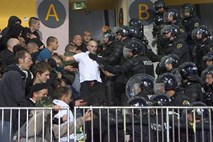 Olimpija obsoja ravnanje policije z ljubljanskimi navijači v Mariboru