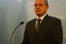 Veniger napovedal kadrovske spremembe, Črepinko ne bo več vodil NPU
