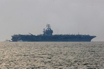 Kitajske ladje vplule v vode okoli spornih otokov