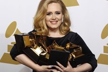 Adele že drugič zapored na vrhu Billboardove lestvice