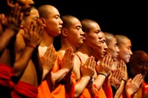 Na Kitajskem obsodili dva meniha, ker sta spodbujala samozažige ljudi