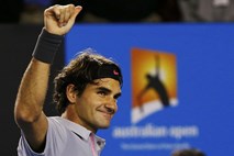Federer brez težav »pohrustal« Žemljo