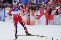 Marit Bjoergen zmagala v skiatlonu na SP, Jezerškova 40.