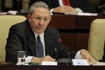Raul Castro izvoljen za nov mandat, po letu 2018 se umika