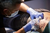 Tretja mednarodna tattoo konvencija v Ljubljani: več kot 40 tetoverjev iz Slovenije in tujine