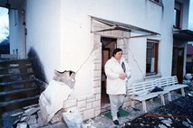 Fotogalerija iz Dnevnikovega arhiva: Pred 15 leti so se v Posočju stresla tla, obnova pa je trajala kar deset let