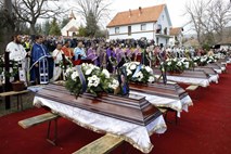 V Srbiji pokopali 13 žrtev morilskega pohoda