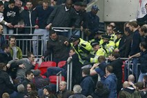 FA in Millwall iščeta pot do omejitev nasilja na stadionih