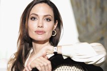 Angelina Jolie: Ne počutim se manj žensko, pač pa močnejšo 