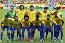 Juninho reprezentantom Brazilije svetuje, naj nocoj med himno brazilski zastavi obrnejo hrbet