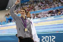 Phelps še naprej skrivnosten o vrnitvi v bazene