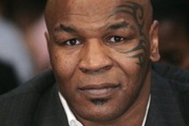 Mike Tyson se je vrnil v boks: kot zastopnik svetovnega prvaka ohranil prvi naslov