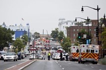 Policija potrdila 12 žrtev strelskega napada v Washingtonu (foto)