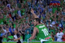 Poglejte izbor 10 najlepših potez na Eurobasketu: atraktivni so bili tudi Slovenci
