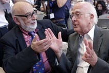 Letošnja dobitnika Nobelove nagrade za fiziko sta Francois Englert in Peter W. Higgs