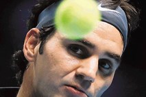 Federer bi se moral vrniti k osnovam