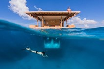 Ob obali Tanzanije se je odprl čudovit podvodni apartma (foto in video)