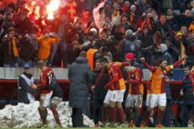 Sneijderjev gol potopil Juventus in v osmino finala popeljal Galatasaray