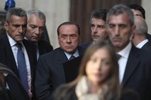 Berlusconi: Če bi me aretirali, bi v Italiji izbruhnila revolucija