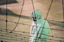 Ujetniki iz Guantanama: Ujguri na Slovaško, dogovora s Slovenijo še ni