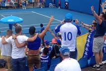 Melbourne: Največji uspeh bosanskega tenisa na tribunah spremljala harmonika in sevdalinke