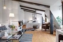 Svetlo in šarmantno švedsko mansardno stanovanje