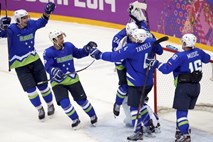 Zgodovinski uspeh slovenskega hokeja: V boju za četrtfinale nadigrali Avstrijce