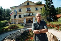 “Škandalozna” udeležba obsojenega pedofila na odprtju slovenskega konzulata v Melbournu