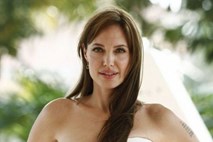 Angelina Jolie: Nikoli si nisem mislila, da bom zaljubljena in imela otroke
