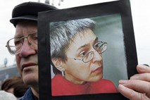 Peterica spoznana za krive umora Politkovske: “To je le majhno število tistih, ki so krivi zločina”