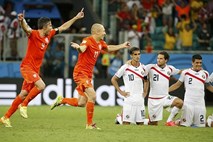 Nizozemci po enajstmetrovkah le ugnali Kostariko; Van Gaal zadel z menjavo vratarja