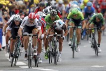 Greiplu sprint v Reimsu, Nibali še naprej v rumenem