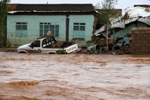 Poplave v Sudanu uničile več tisoč domov