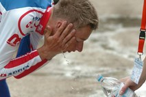 Peklenska Vuelta: Kolesarji etape končujejo tudi do 4,5 kilogramov lažji 