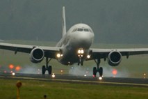 Airbus pri naročilih v devetih mesecih zaostaja za Boeingom