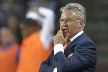 Nizozemci po novem porazu udrihajo čez Hiddinka: ''Z njim je konec, povsem se je izgubil''
