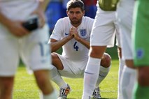 Gerrard: V Angliji javnost izvaja preveč pritiska na zvezdnike