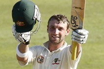 Avstralski reprezentant v kriketu v kritičnem stanju, potem ko ga je v glavo zadela žogica (video)