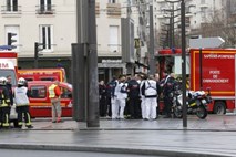 Drama s talci v Parizu: Enega napadalca ubili, drugi osumljenki uspelo pobegniti (foto in video)