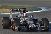 V Jerezu začetek prvih testiranj; nove dirkalneike pokazali še Mercedes, Williams in Red Bull (foto)