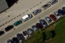Do konca leta skoraj 500 novih parkirnih mest