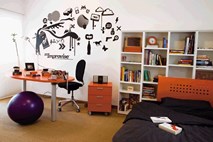 Otroška soba kot spalnica, delovna in dnevna soba v enem 