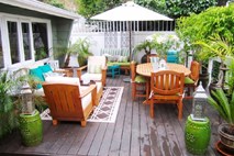 Sodobno vrtno pohištvo je funkcionalno,  udobno in estetsko    