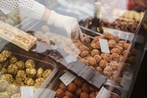 Slabi letini lešnikov strašita sladokusce: nutella in ferrero rocher samo še za najbogatejše?  